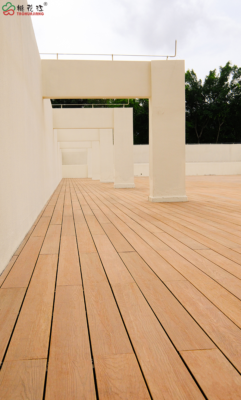 美紋超然竹板鋪裝的平臺 美紋超然竹板鋪裝的平臺