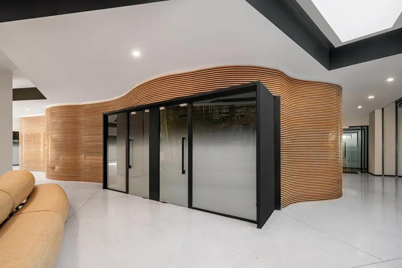 竹結構的會議室