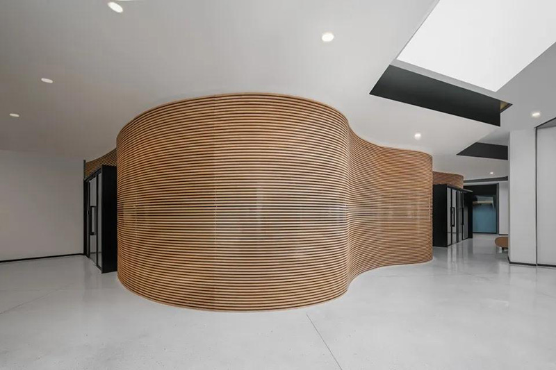 竹結構的會議室